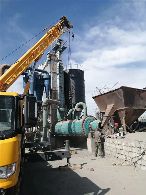 池州市设备搬运等各类工程项目中，吊车起着关键作用