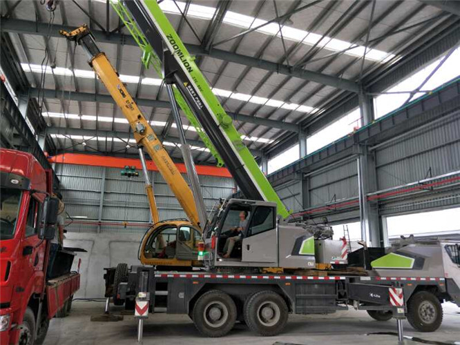 池州市高空车出租需要注意哪些安全事项？