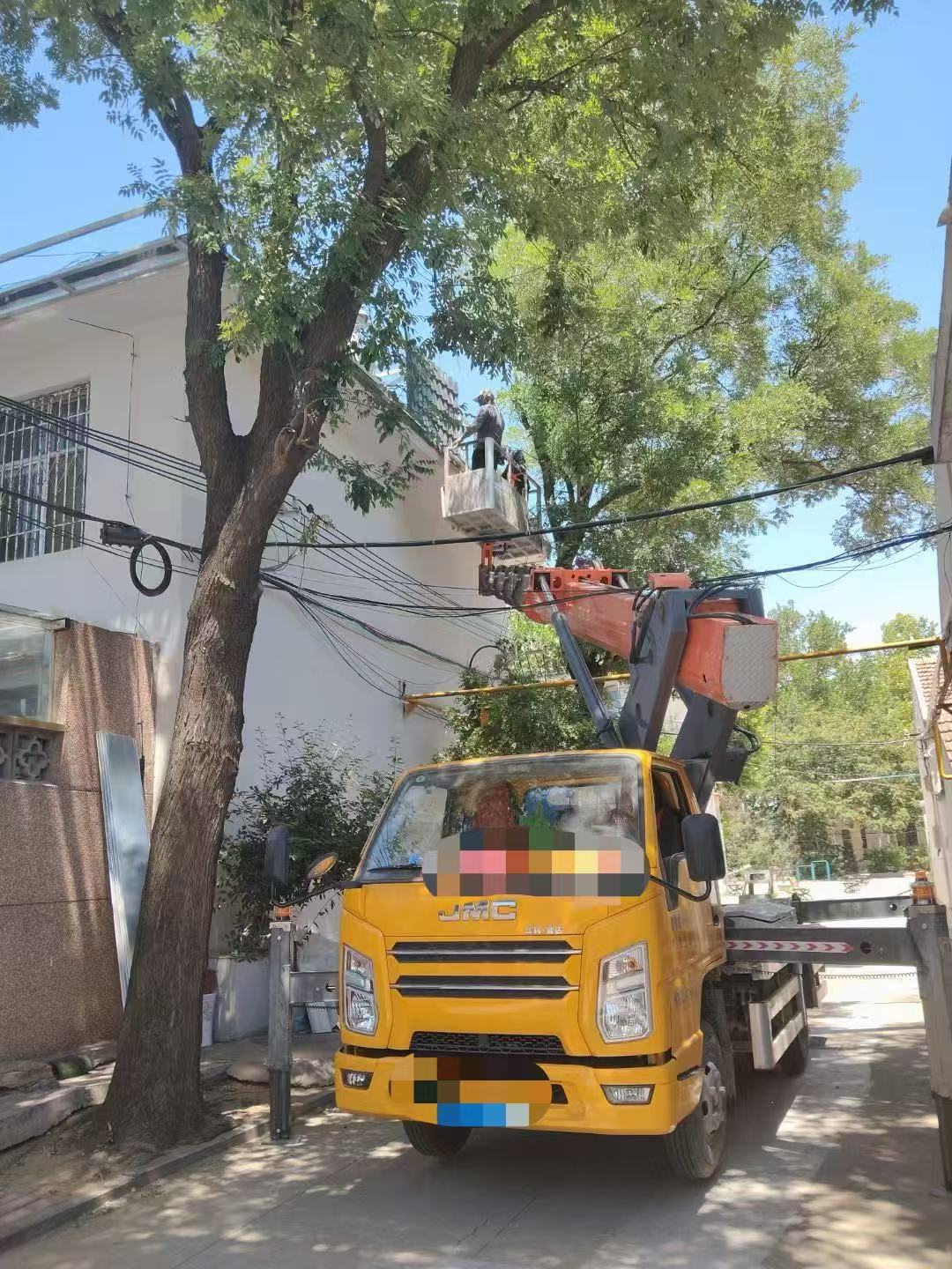 池州市高空作业车能吊装重物吗？最大承载多少公斤？